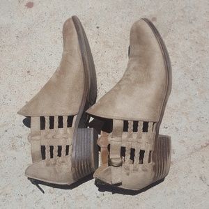 Adorable Sugar booties